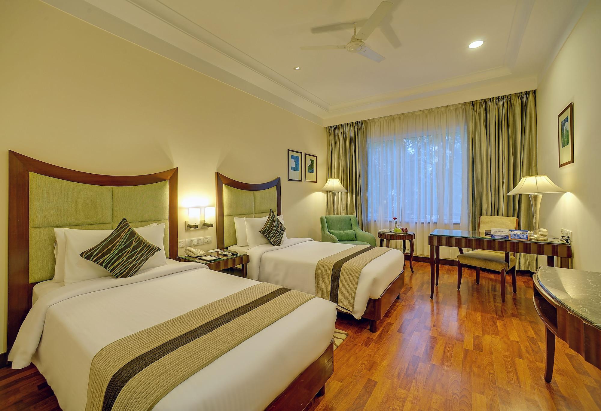 Muse Sarovar Portico Nehru Place Нью-Дели Экстерьер фото