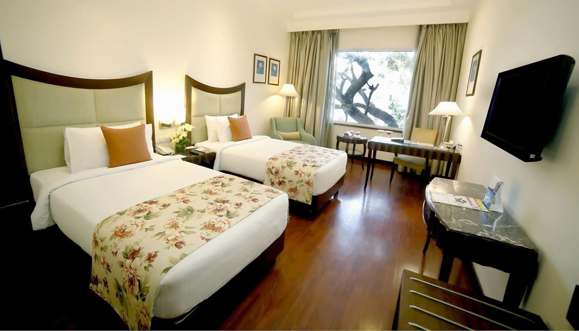 Muse Sarovar Portico Nehru Place Нью-Дели Экстерьер фото