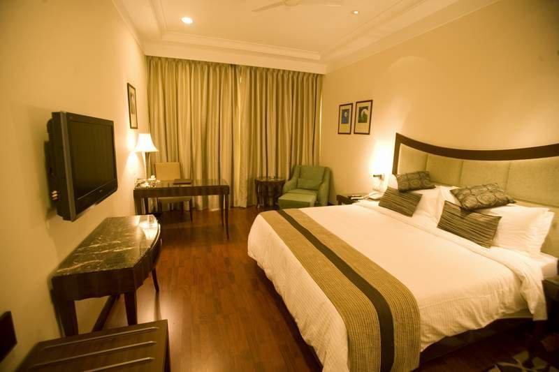Muse Sarovar Portico Nehru Place Нью-Дели Экстерьер фото