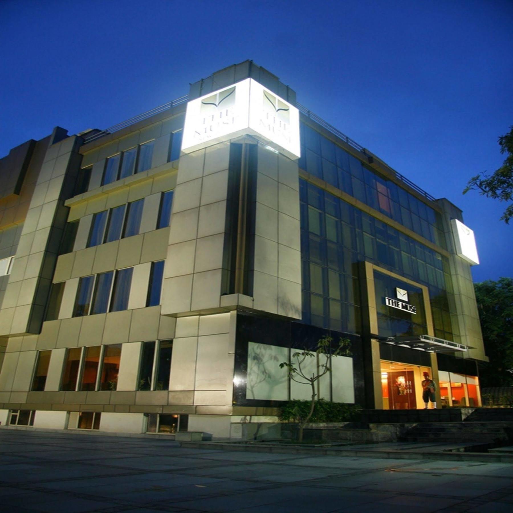 Muse Sarovar Portico Nehru Place Нью-Дели Экстерьер фото
