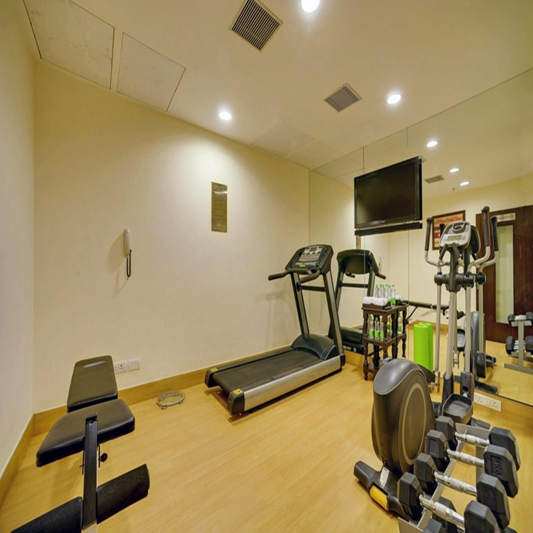 Muse Sarovar Portico Nehru Place Нью-Дели Экстерьер фото